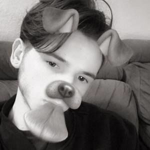 Meet your Posher, Troy